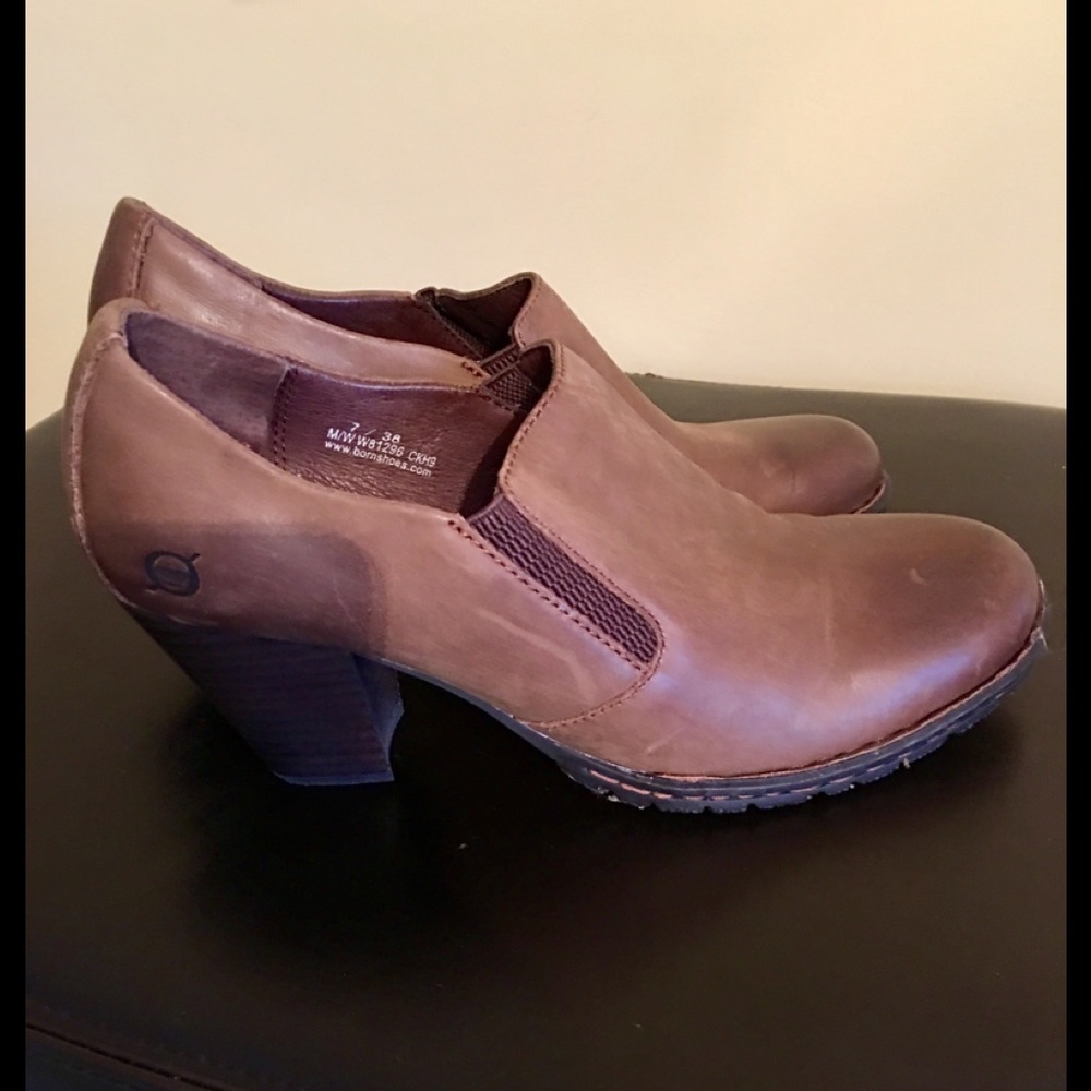 NEW Born Brown Leather Bootie/Shoes 7/38 Comfy